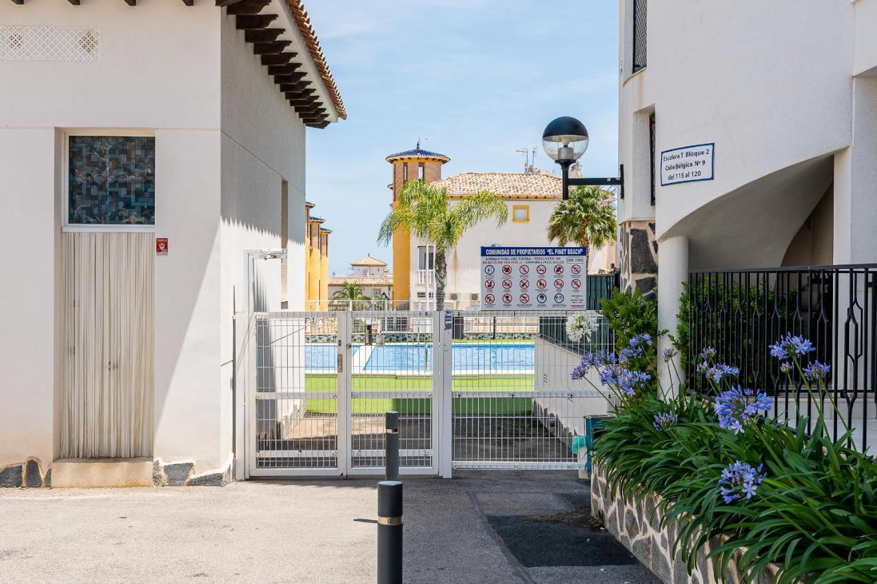 Playa Del Pinet Apartment La Marina Exterior photo